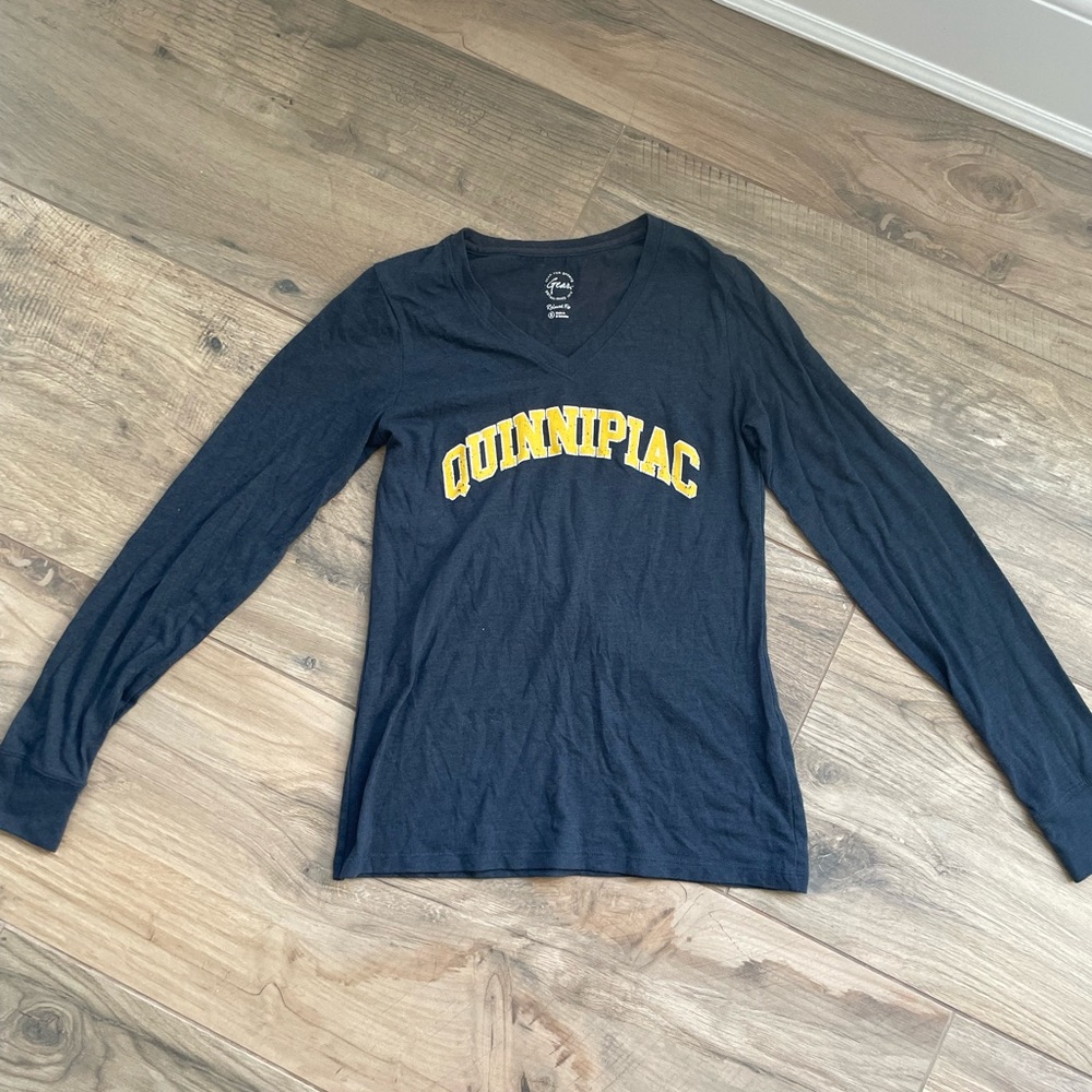 Quinnipiac long sleeve women’s v neck - Picture 2 of 4